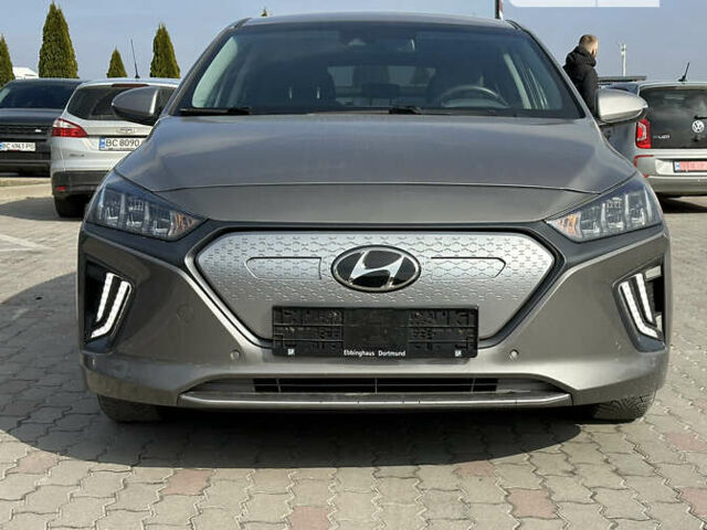 Сірий Хендай Ioniq, об'ємом двигуна 0 л та пробігом 57 тис. км за 17499 $, фото 1 на Automoto.ua