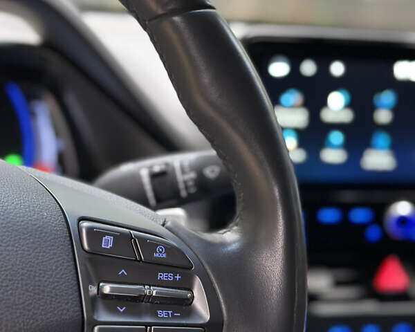 Серый Хендай Ioniq, объемом двигателя 0 л и пробегом 80 тыс. км за 17999 $, фото 29 на Automoto.ua