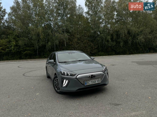 Серый Хендай Ioniq, объемом двигателя 0 л и пробегом 80 тыс. км за 17999 $, фото 20 на Automoto.ua