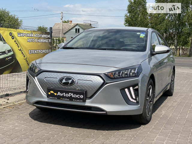 Сірий Хендай Ioniq, об'ємом двигуна 0 л та пробігом 46 тис. км за 17499 $, фото 8 на Automoto.ua