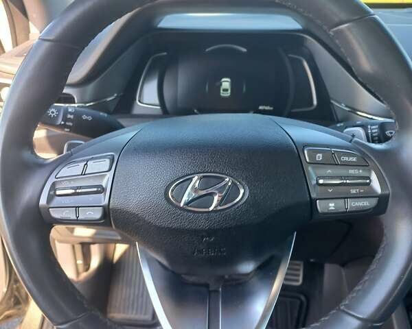 Сірий Хендай Ioniq, об'ємом двигуна 1.58 л та пробігом 48 тис. км за 19500 $, фото 22 на Automoto.ua