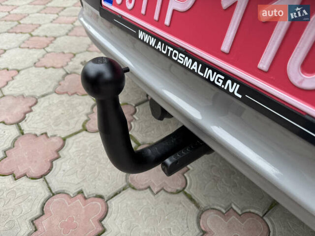 Серый Хендай Ioniq, объемом двигателя 0 л и пробегом 58 тыс. км за 15199 $, фото 17 на Automoto.ua