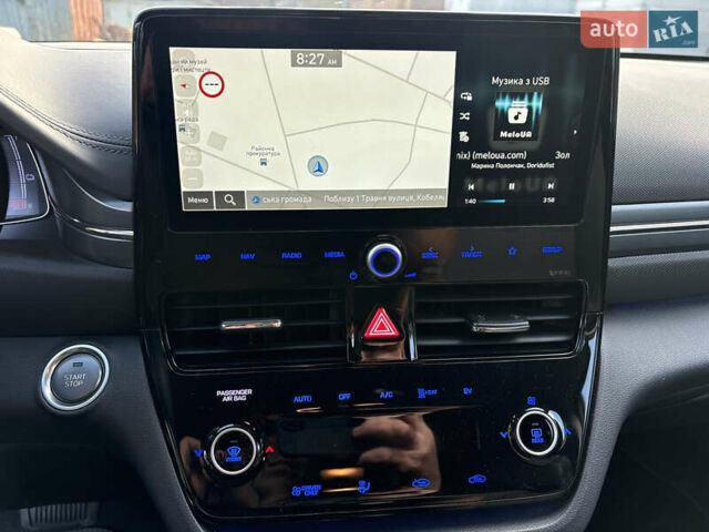 Серый Хендай Ioniq, объемом двигателя 0 л и пробегом 75 тыс. км за 15499 $, фото 18 на Automoto.ua
