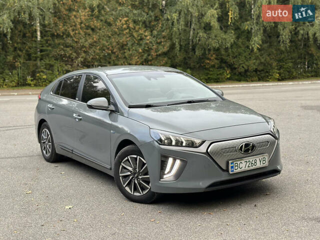 Серый Хендай Ioniq, объемом двигателя 0 л и пробегом 80 тыс. км за 17999 $, фото 8 на Automoto.ua