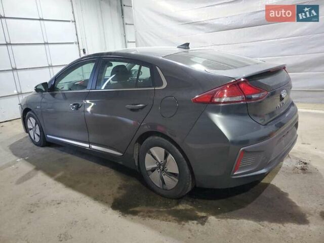 Серый Хендай Ioniq, объемом двигателя 1.58 л и пробегом 128 тыс. км за 3000 $, фото 1 на Automoto.ua