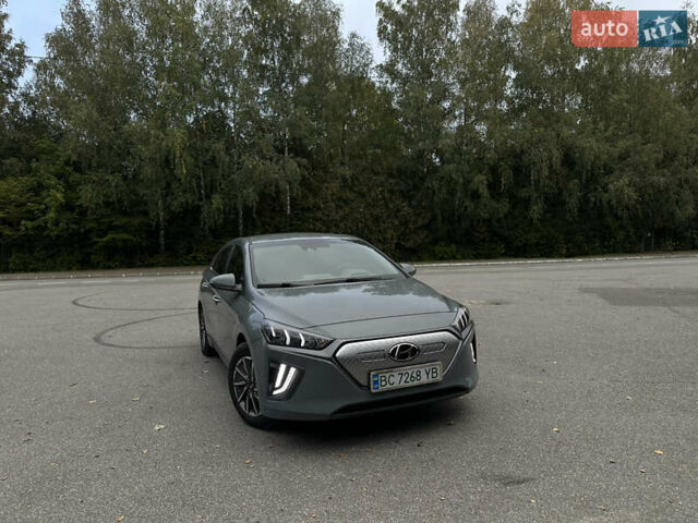 Серый Хендай Ioniq, объемом двигателя 0 л и пробегом 80 тыс. км за 17999 $, фото 21 на Automoto.ua