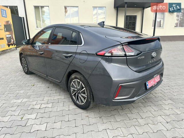 Серый Хендай Ioniq, объемом двигателя 0 л и пробегом 70 тыс. км за 15800 $, фото 16 на Automoto.ua