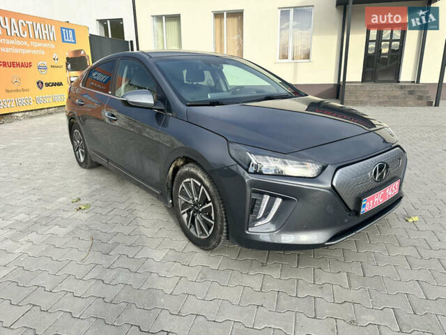 Серый Хендай Ioniq, объемом двигателя 0 л и пробегом 70 тыс. км за 15800 $, фото 8 на Automoto.ua
