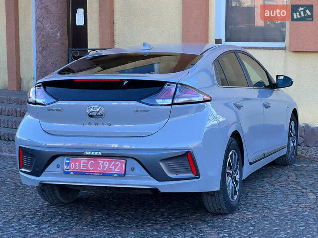 Сірий Хендай Ioniq, об'ємом двигуна 0 л та пробігом 58 тис. км за 14450 $, фото 9 на Automoto.ua