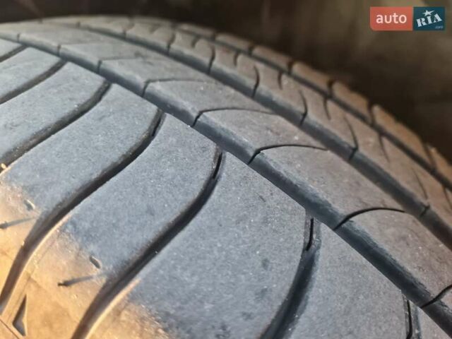 Серый Хендай Ioniq, объемом двигателя 0 л и пробегом 37 тыс. км за 16700 $, фото 17 на Automoto.ua