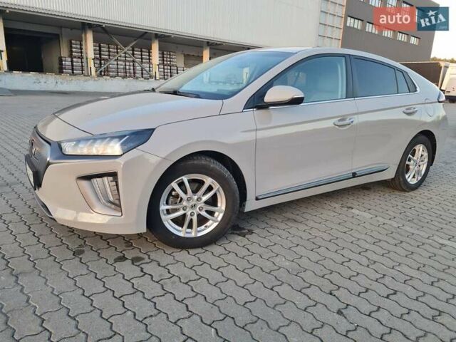 Серый Хендай Ioniq, объемом двигателя 0 л и пробегом 37 тыс. км за 16700 $, фото 6 на Automoto.ua