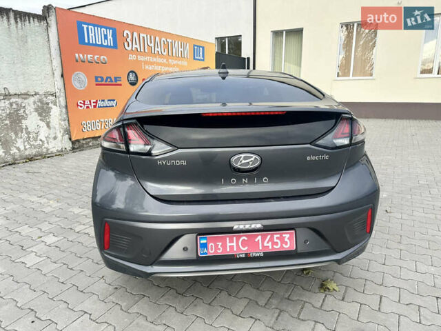 Серый Хендай Ioniq, объемом двигателя 0 л и пробегом 70 тыс. км за 15800 $, фото 15 на Automoto.ua