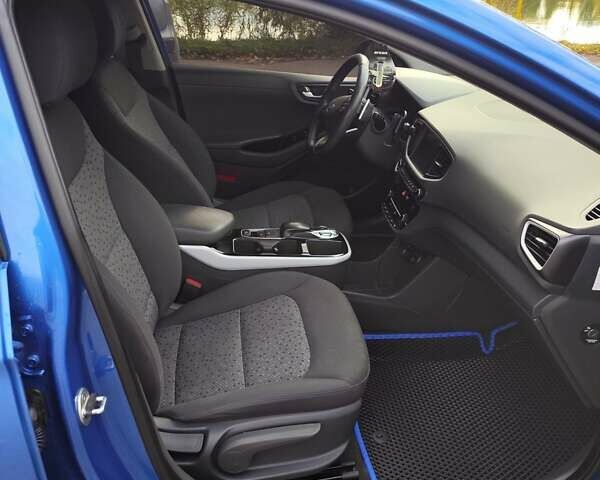 Синий Хендай Ioniq, объемом двигателя 0 л и пробегом 184 тыс. км за 11200 $, фото 20 на Automoto.ua