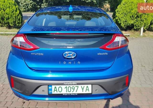 Синий Хендай Ioniq, объемом двигателя 0 л и пробегом 152 тыс. км за 12300 $, фото 8 на Automoto.ua