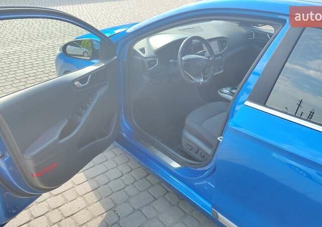 Синий Хендай Ioniq, объемом двигателя 0 л и пробегом 152 тыс. км за 12300 $, фото 19 на Automoto.ua