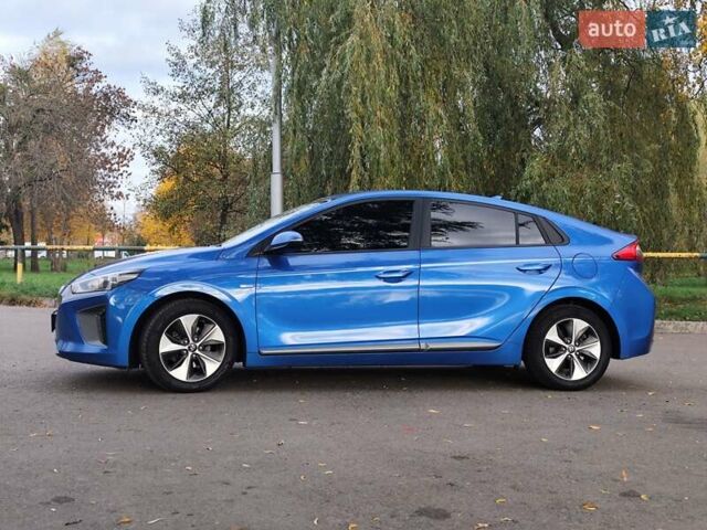 Синий Хендай Ioniq, объемом двигателя 0 л и пробегом 184 тыс. км за 11200 $, фото 11 на Automoto.ua