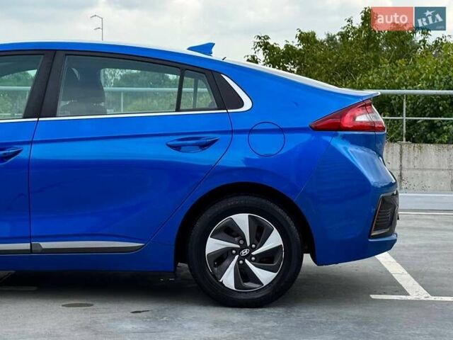 Синій Хендай Ioniq, об'ємом двигуна 1.58 л та пробігом 177 тис. км за 12990 $, фото 9 на Automoto.ua