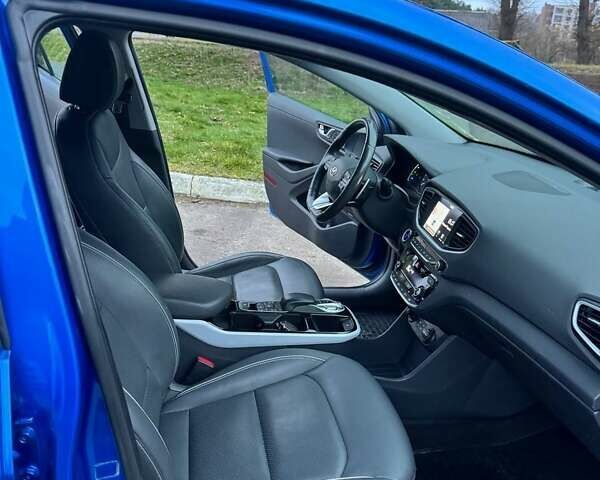 Синий Хендай Ioniq, объемом двигателя 0 л и пробегом 81 тыс. км за 13000 $, фото 43 на Automoto.ua