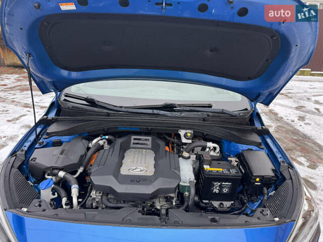 Синий Хендай Ioniq, объемом двигателя 0 л и пробегом 97 тыс. км за 10999 $, фото 35 на Automoto.ua