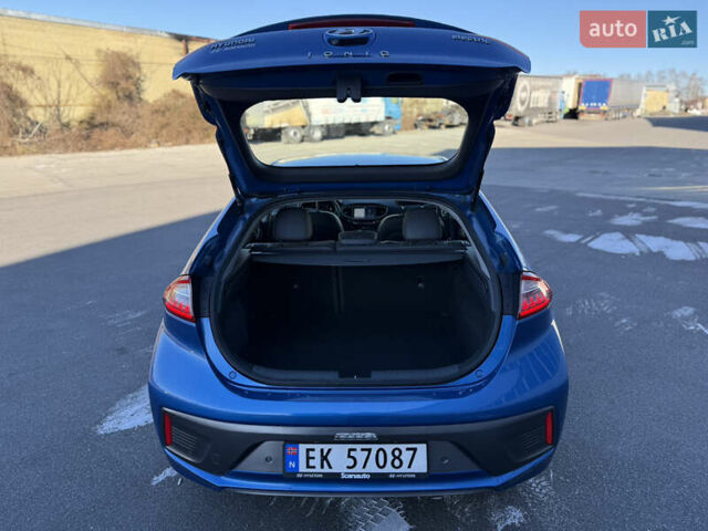Синий Хендай Ioniq, объемом двигателя 0 л и пробегом 86 тыс. км за 12800 $, фото 4 на Automoto.ua
