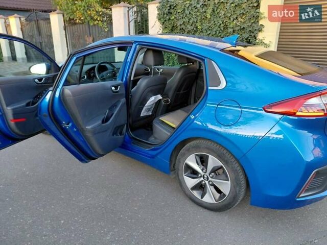 Синий Хендай Ioniq, объемом двигателя 0 л и пробегом 82 тыс. км за 13600 $, фото 18 на Automoto.ua