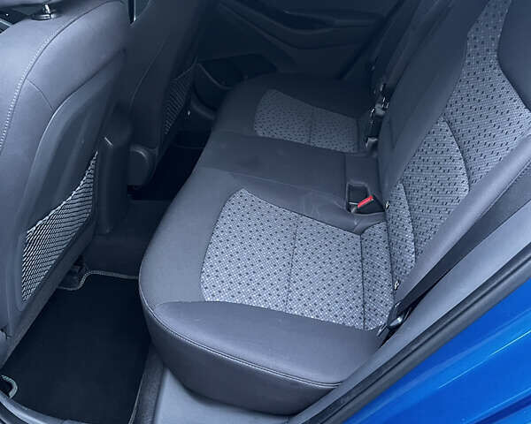Синий Хендай Ioniq, объемом двигателя 0 л и пробегом 125 тыс. км за 14000 $, фото 14 на Automoto.ua