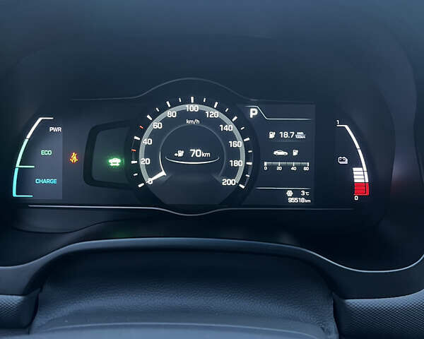 Синий Хендай Ioniq, объемом двигателя 0 л и пробегом 125 тыс. км за 14000 $, фото 24 на Automoto.ua