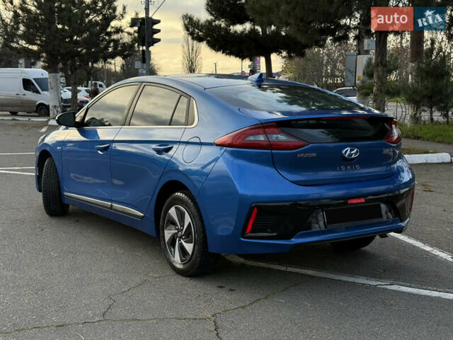 Синий Хендай Ioniq, объемом двигателя 1.6 л и пробегом 199 тыс. км за 12400 $, фото 3 на Automoto.ua