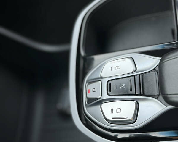 Синий Хендай Ioniq, объемом двигателя 0 л и пробегом 97 тыс. км за 10999 $, фото 38 на Automoto.ua