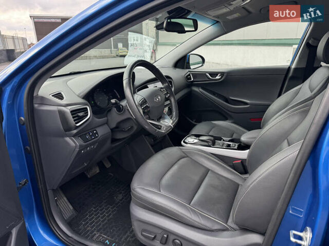 Синий Хендай Ioniq, объемом двигателя 0 л и пробегом 90 тыс. км за 13000 $, фото 9 на Automoto.ua
