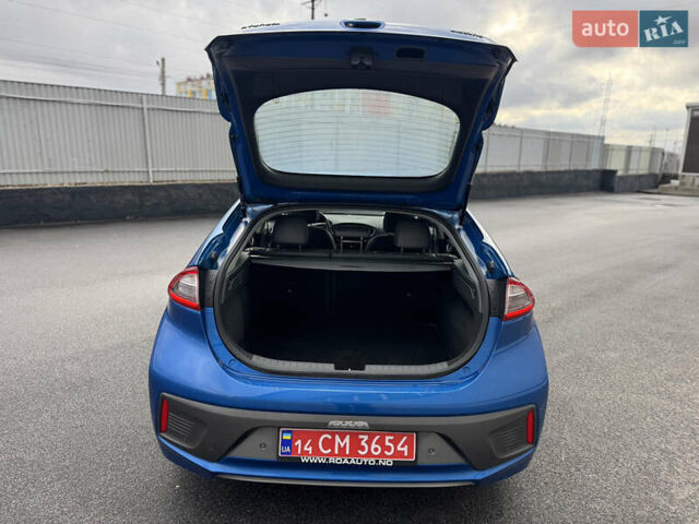 Синий Хендай Ioniq, объемом двигателя 0 л и пробегом 90 тыс. км за 13000 $, фото 4 на Automoto.ua