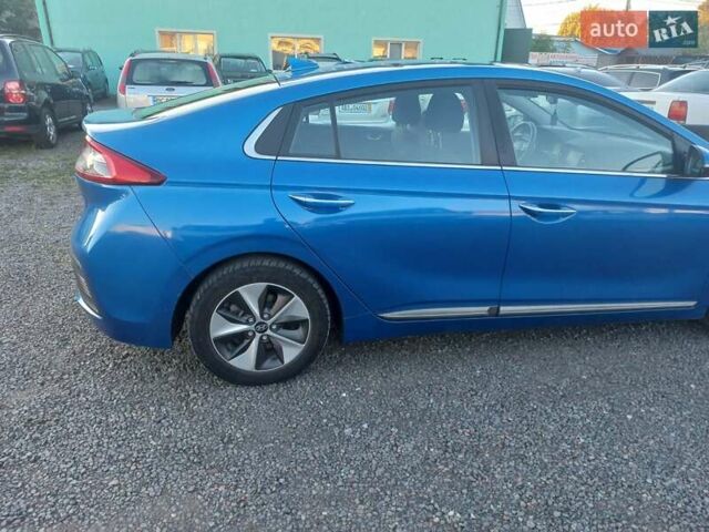 Синий Хендай Ioniq, объемом двигателя 0 л и пробегом 142 тыс. км за 10600 $, фото 4 на Automoto.ua