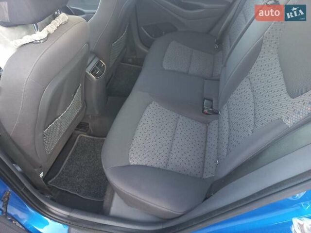Синий Хендай Ioniq, объемом двигателя 0 л и пробегом 142 тыс. км за 10600 $, фото 15 на Automoto.ua