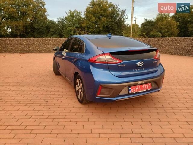 Синий Хендай Ioniq, объемом двигателя 0 л и пробегом 84 тыс. км за 12950 $, фото 9 на Automoto.ua