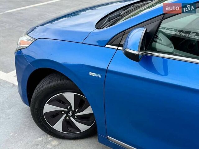 Синій Хендай Ioniq, об'ємом двигуна 1.58 л та пробігом 177 тис. км за 12990 $, фото 12 на Automoto.ua