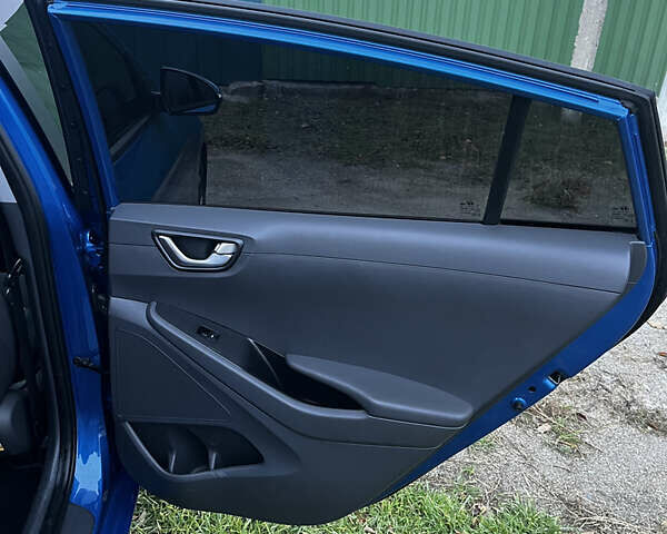 Синий Хендай Ioniq, объемом двигателя 0 л и пробегом 125 тыс. км за 14000 $, фото 8 на Automoto.ua