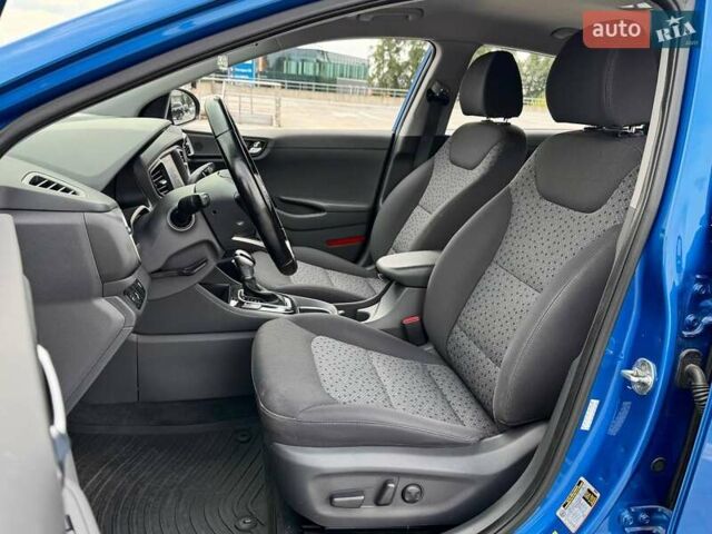 Синій Хендай Ioniq, об'ємом двигуна 1.58 л та пробігом 177 тис. км за 12990 $, фото 18 на Automoto.ua