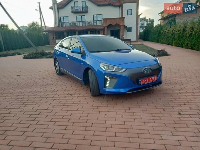 Синий Хендай Ioniq, объемом двигателя 0 л и пробегом 84 тыс. км за 12950 $, фото 54 на Automoto.ua