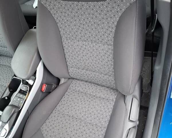 Синий Хендай Ioniq, объемом двигателя 0 л и пробегом 107 тыс. км за 11999 $, фото 13 на Automoto.ua