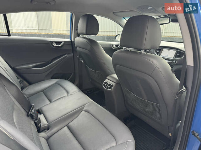 Синий Хендай Ioniq, объемом двигателя 0 л и пробегом 90 тыс. км за 13000 $, фото 12 на Automoto.ua