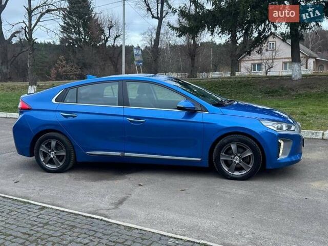Синий Хендай Ioniq, объемом двигателя 0 л и пробегом 81 тыс. км за 13000 $, фото 19 на Automoto.ua