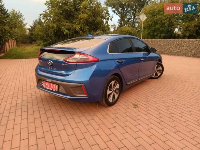 Синий Хендай Ioniq, объемом двигателя 0 л и пробегом 84 тыс. км за 12950 $, фото 8 на Automoto.ua