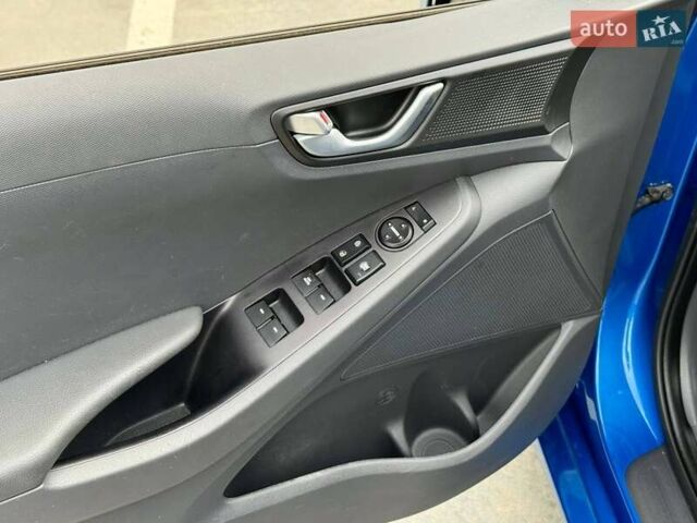 Синій Хендай Ioniq, об'ємом двигуна 1.58 л та пробігом 177 тис. км за 12990 $, фото 33 на Automoto.ua