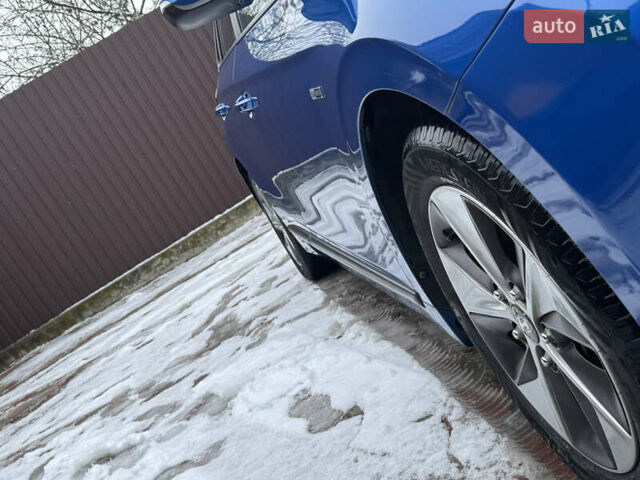 Синий Хендай Ioniq, объемом двигателя 0 л и пробегом 97 тыс. км за 10999 $, фото 37 на Automoto.ua