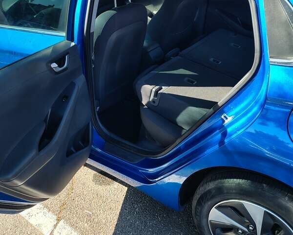 Синий Хендай Ioniq, объемом двигателя 1.58 л и пробегом 224 тыс. км за 12500 $, фото 14 на Automoto.ua