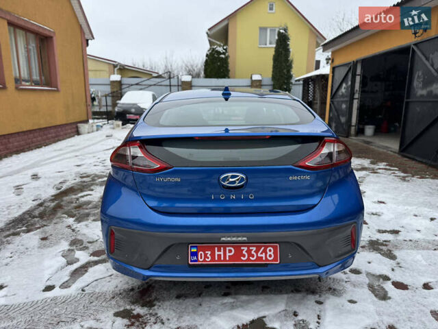 Синий Хендай Ioniq, объемом двигателя 0 л и пробегом 97 тыс. км за 10999 $, фото 6 на Automoto.ua