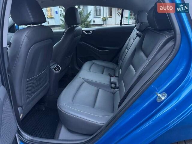 Синий Хендай Ioniq, объемом двигателя 0 л и пробегом 81 тыс. км за 13000 $, фото 45 на Automoto.ua