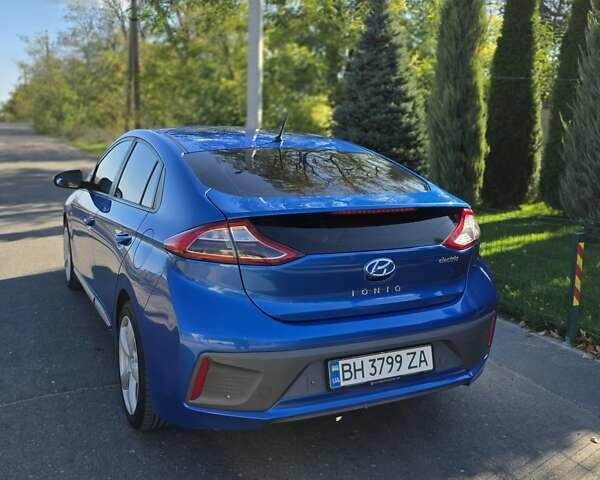 Синій Хендай Ioniq, об'ємом двигуна 0 л та пробігом 120 тис. км за 11800 $, фото 12 на Automoto.ua
