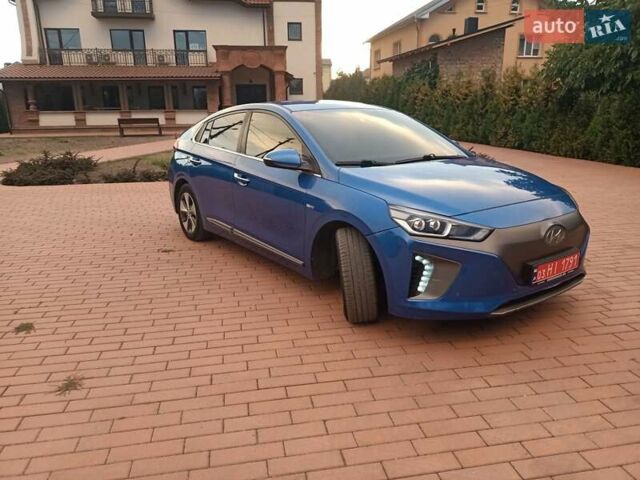 Синий Хендай Ioniq, объемом двигателя 0 л и пробегом 84 тыс. км за 12950 $, фото 5 на Automoto.ua