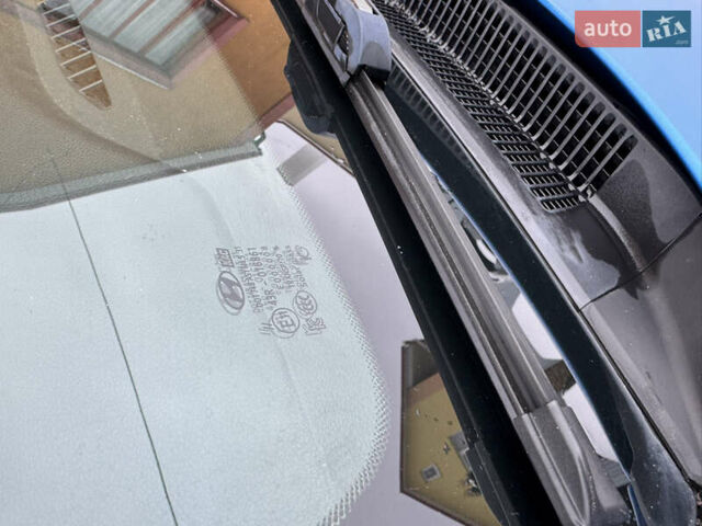 Синий Хендай Ioniq, объемом двигателя 0 л и пробегом 97 тыс. км за 10999 $, фото 20 на Automoto.ua